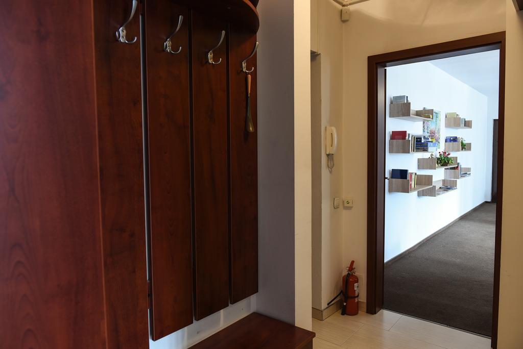 クルージュ＝ナポカApartament Belvedereアパートメント エクステリア 写真